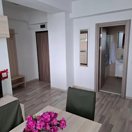 Summerland Mamaia, La 30 M De Plaja, Splendida Daire *