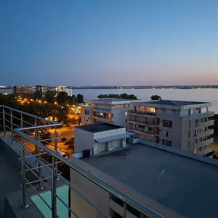 Daire Summerland Mamaia, La 30 M De Plaja, Splendida Mamaia